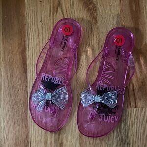 Juicy Couture Transparent Jelly Pink Sandals with Rhinestone Bow